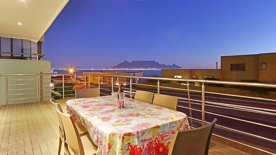 Seaside Villa Bloubergstrand